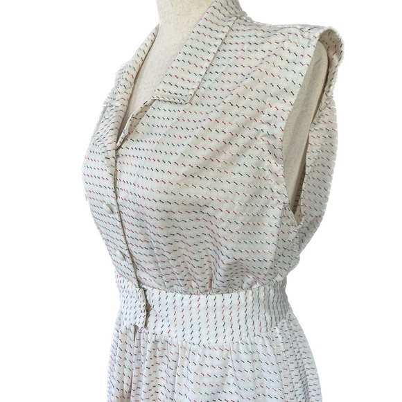 VINTAGE 1970s Cream & Rainbow Striped Sleeveless Day Dress with Pockets Small - Picture 3 of 12